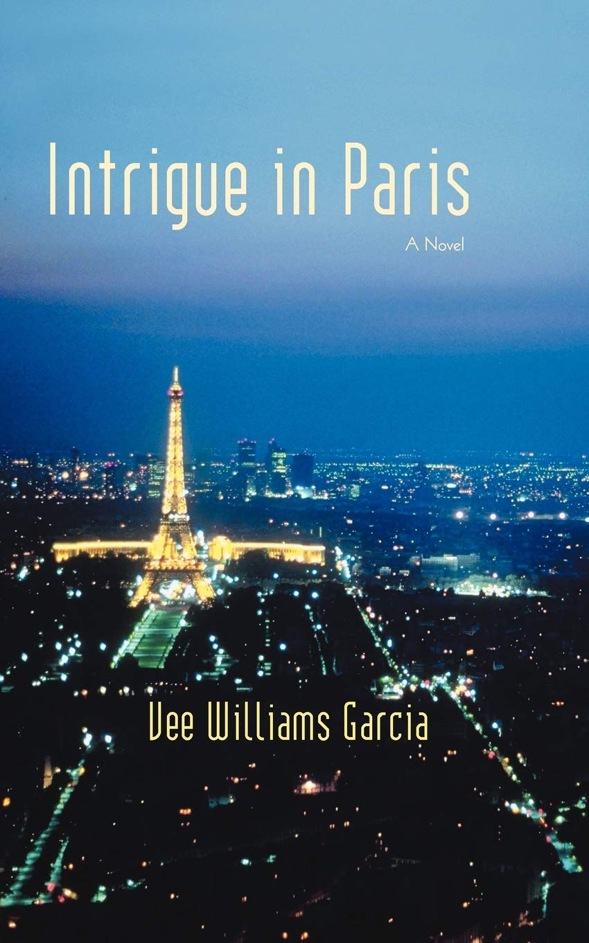 Intrigue in Paris - Paperback